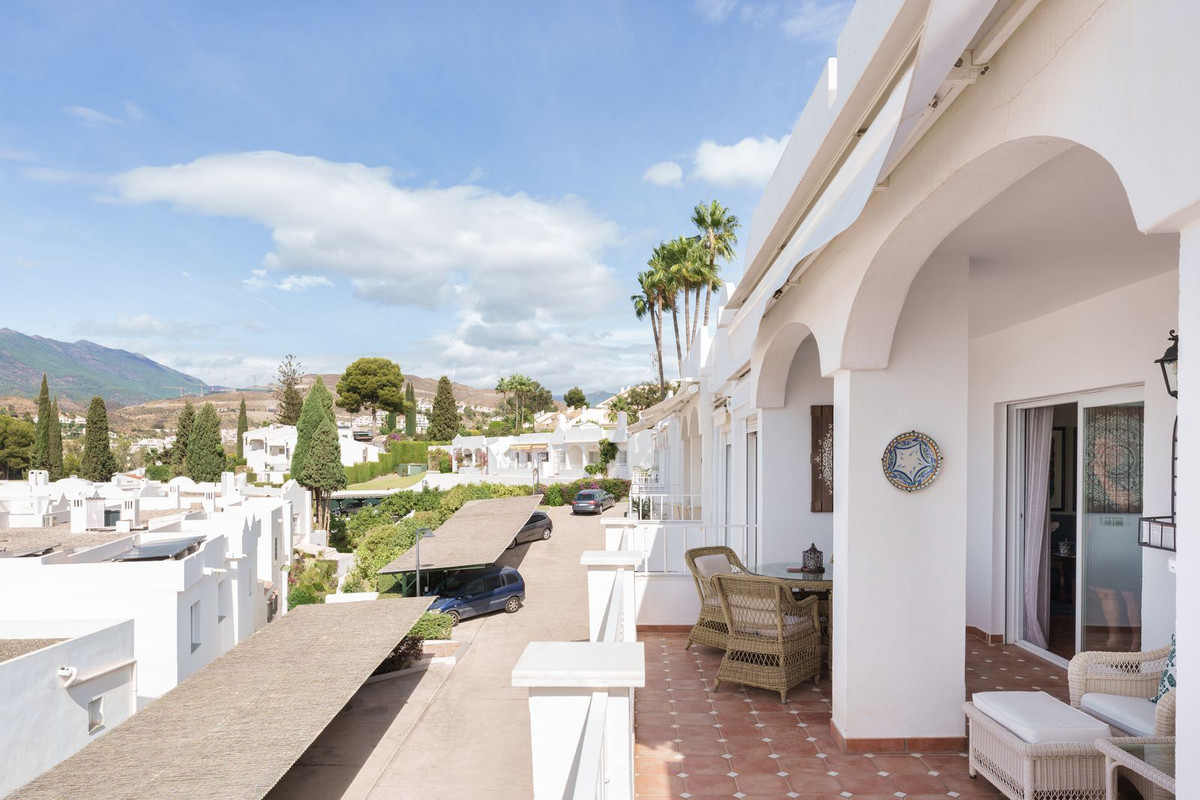 3 Bed Townhouse for sale in Nueva Andalucía Costa Del Sol, Málaga, Spain