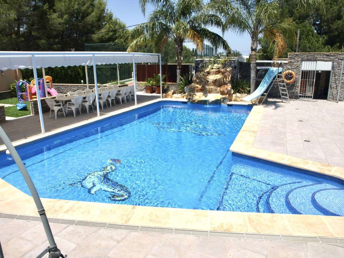 11 Bed Townhouse for sale in Denia Costa Blanca, Alicante, Spain