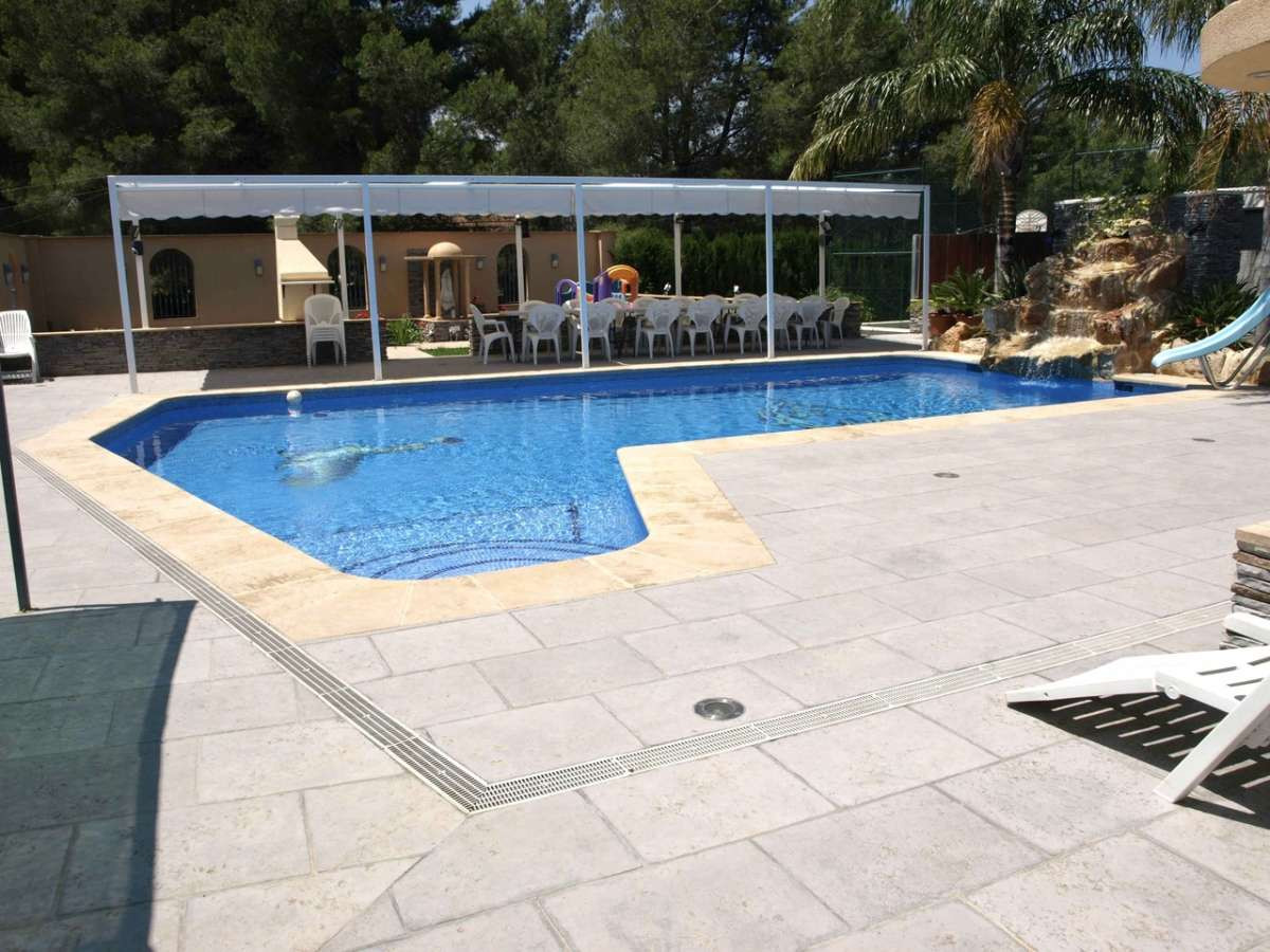 11 Bed Townhouse for sale in Denia Costa Blanca, Alicante, Spain