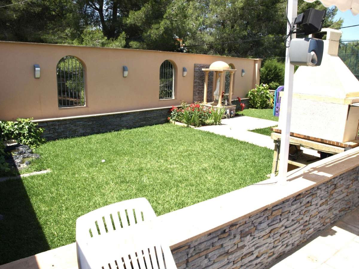 11 Bed Townhouse for sale in Denia Costa Blanca, Alicante, Spain