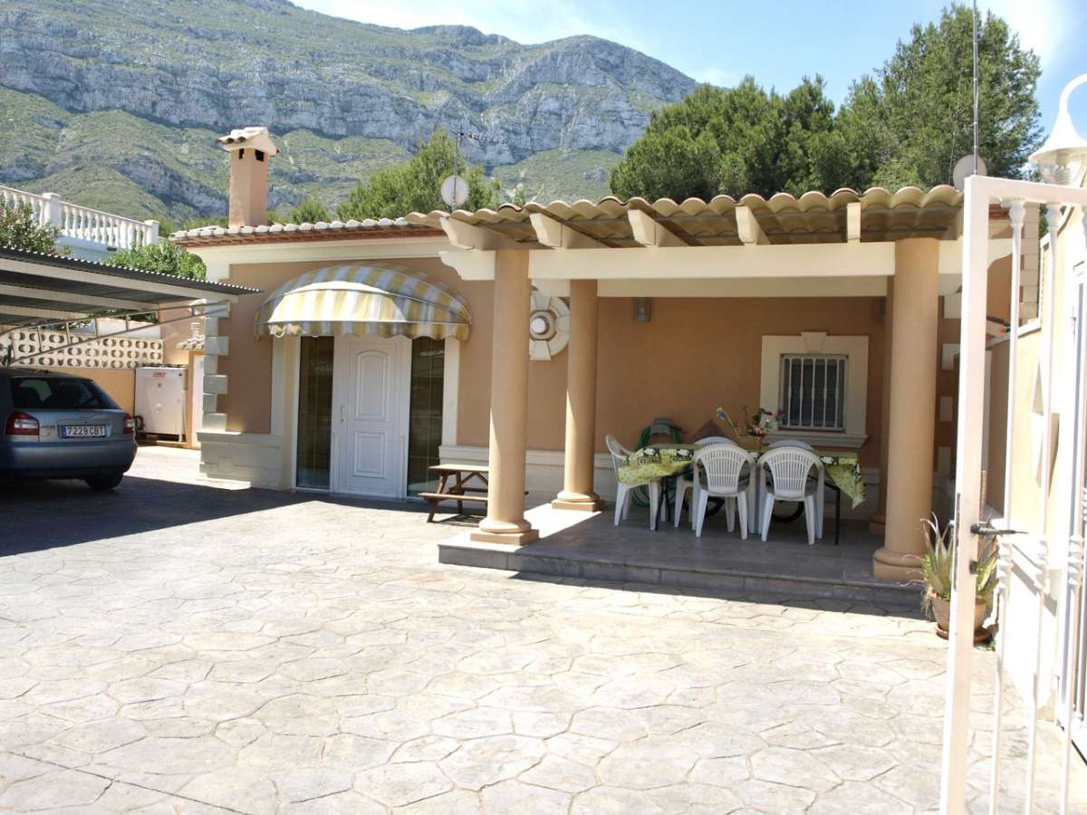 11 Bed Townhouse for sale in Denia Costa Blanca, Alicante, Spain