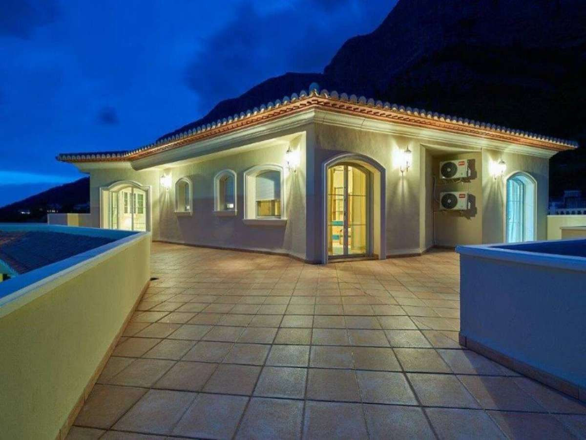 4 Bed Townhouse for sale in Javea Costa Blanca, Alicante, Spain