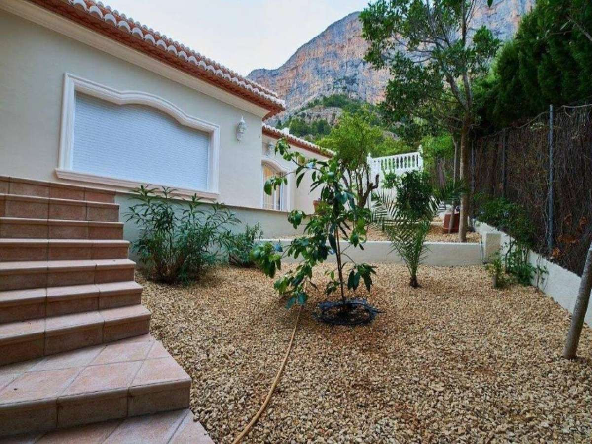4 Bed Townhouse for sale in Javea Costa Blanca, Alicante, Spain