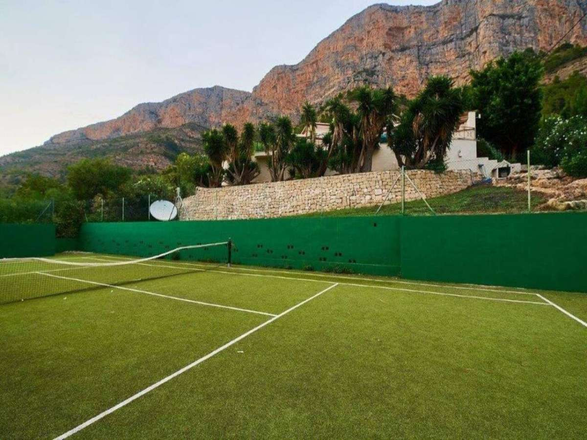 4 Bed Townhouse for sale in Javea Costa Blanca, Alicante, Spain