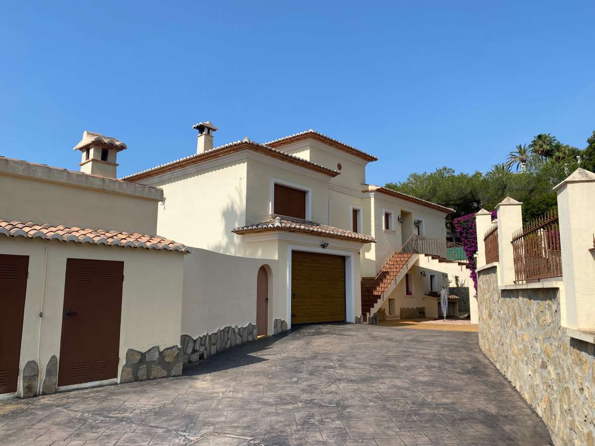 5 Bed Townhouse for sale in Moraira Costa Blanca, Alicante, Spain