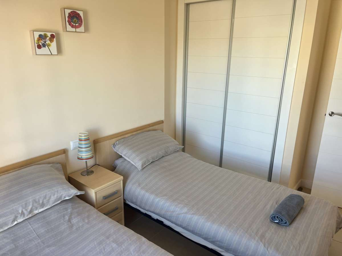Se vende Apartamento Planta Media de 2 dormitorios en Costa Blanca, Alicante, España