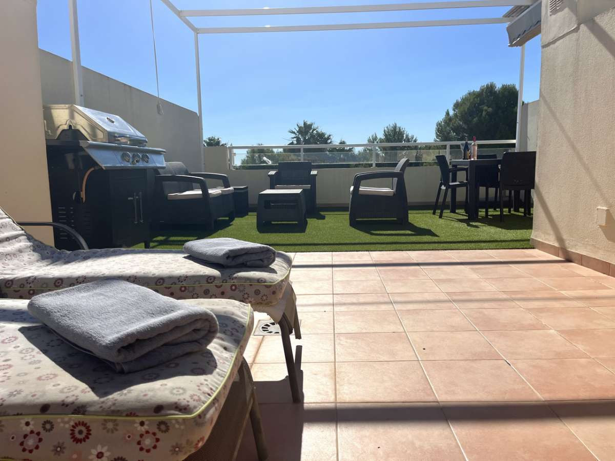 Se vende Apartamento Planta Media de 2 dormitorios en Costa Blanca, Alicante, España