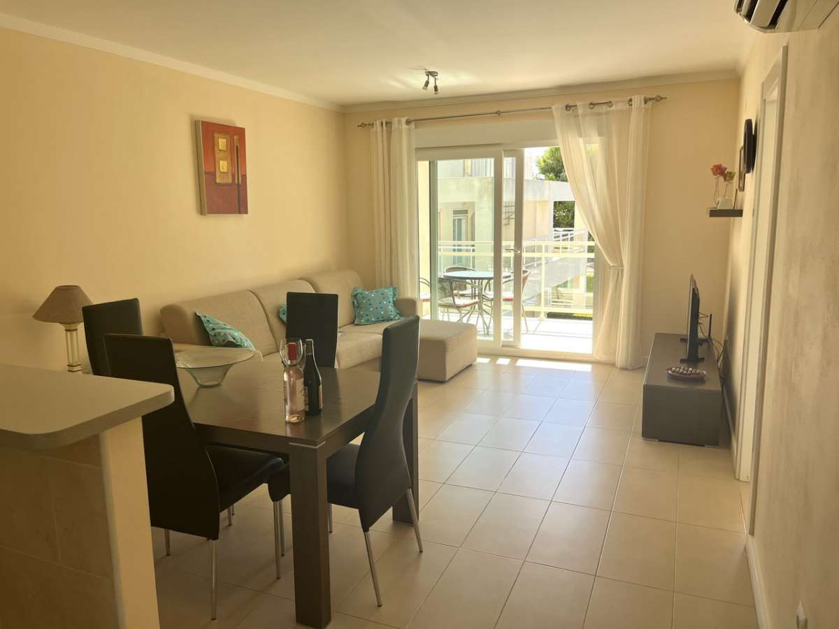 Se vende Apartamento Planta Media de 2 dormitorios en Costa Blanca, Alicante, España