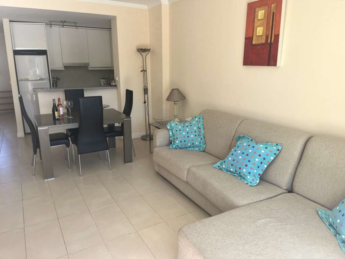 Se vende Apartamento Planta Media de 2 dormitorios en Costa Blanca, Alicante, España