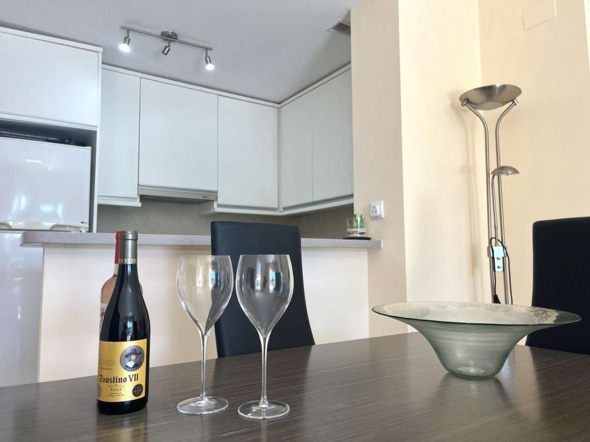 Se vende Apartamento Planta Media de 2 dormitorios en Costa Blanca, Alicante, España