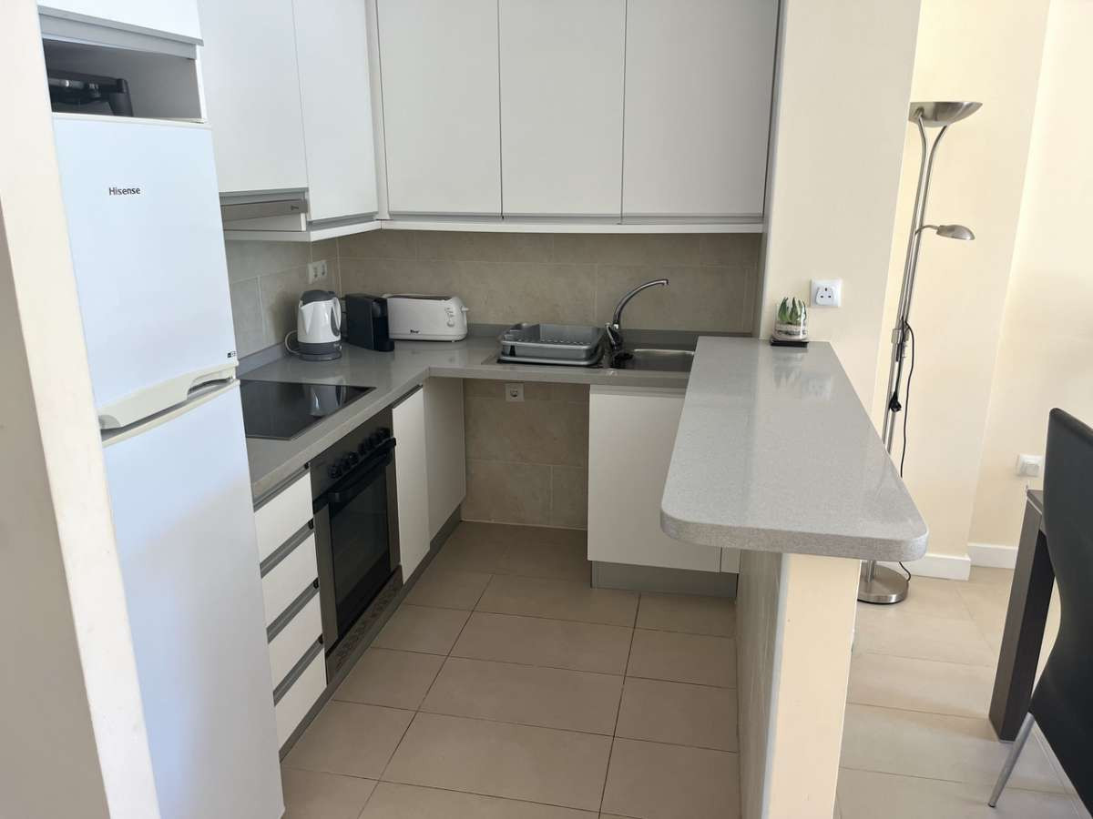 Se vende Apartamento Planta Media de 2 dormitorios en Costa Blanca, Alicante, España