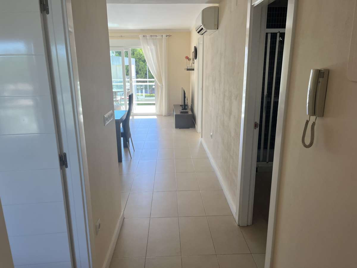 Se vende Apartamento Planta Media de 2 dormitorios en Costa Blanca, Alicante, España