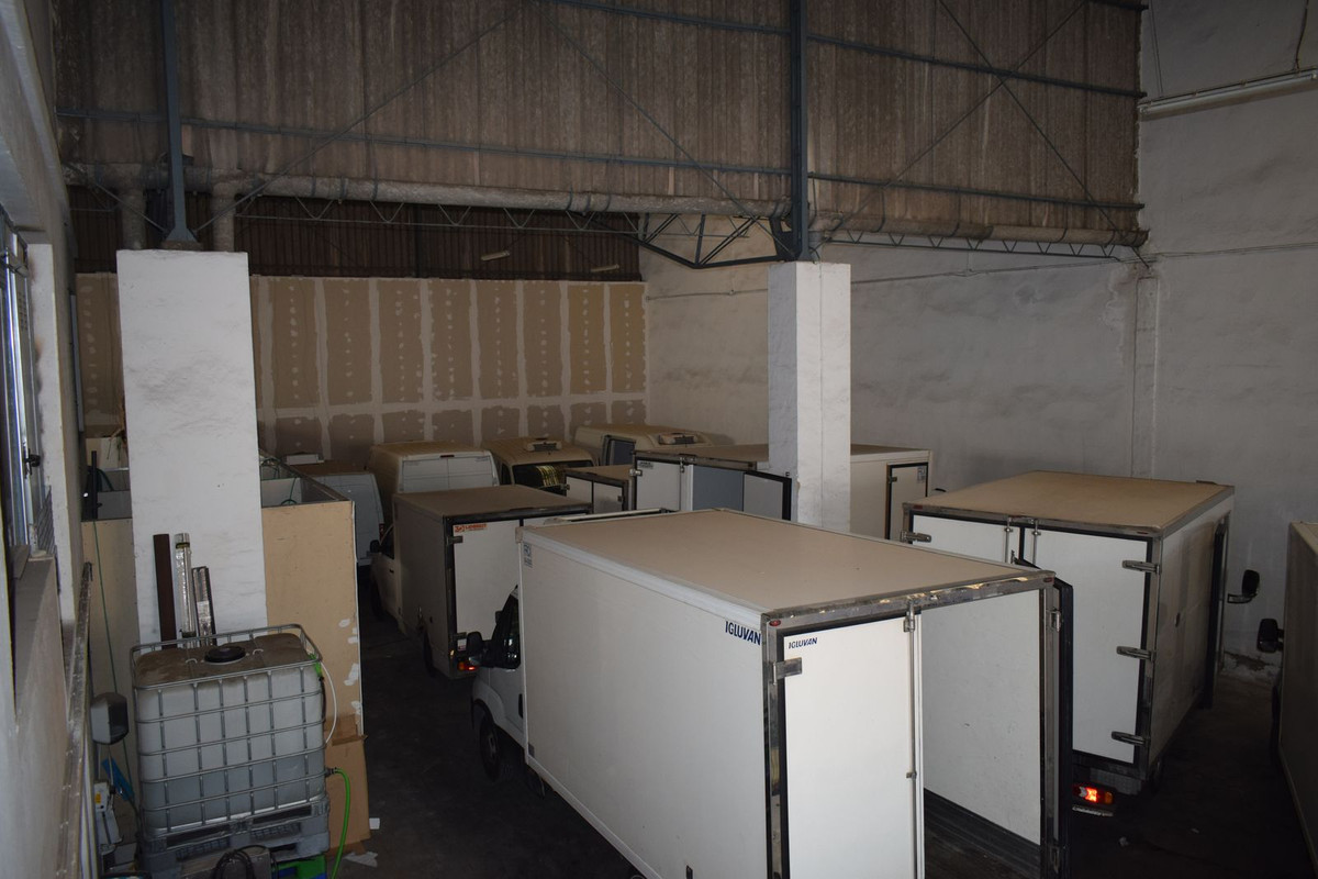 Se vende Nave industrial  en Costa Del Sol, Málaga, España