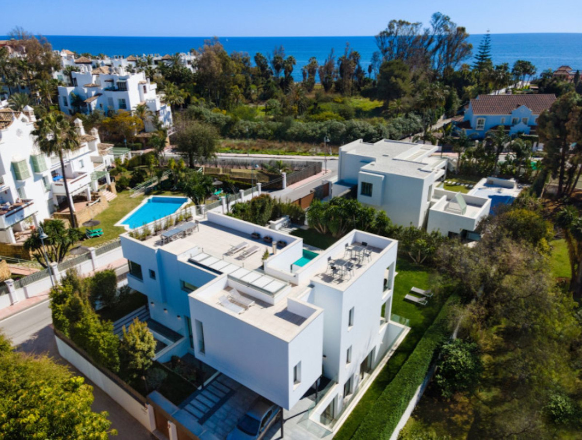 Se vende Villa - Chalet de 7 dormitorios en Costa Del Sol, Málaga, España