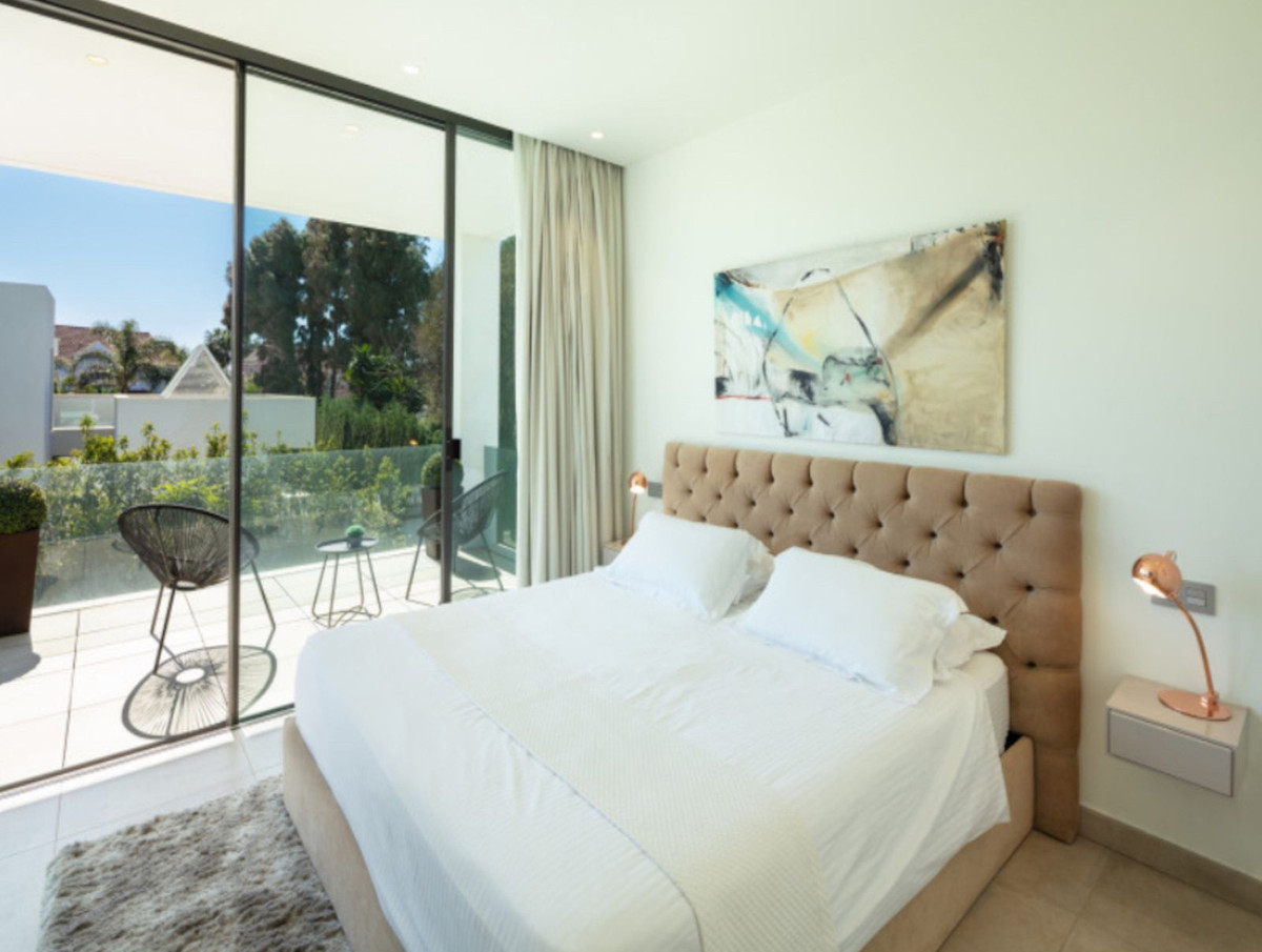 Se vende Villa - Chalet de 7 dormitorios en Costa Del Sol, Málaga, España