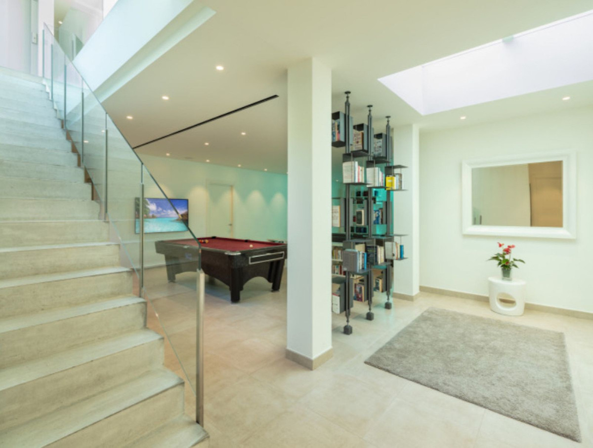 Se vende Villa - Chalet de 7 dormitorios en Costa Del Sol, Málaga, España