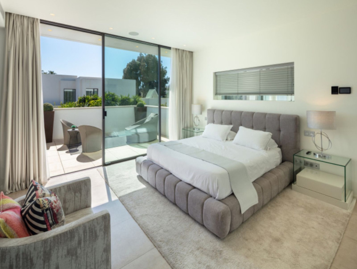 Se vende Villa - Chalet de 7 dormitorios en Costa Del Sol, Málaga, España