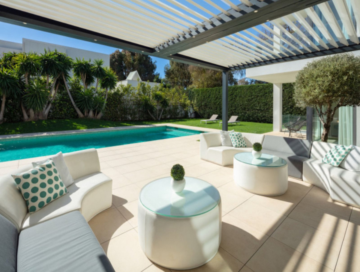 Se vende Villa - Chalet de 7 dormitorios en Costa Del Sol, Málaga, España