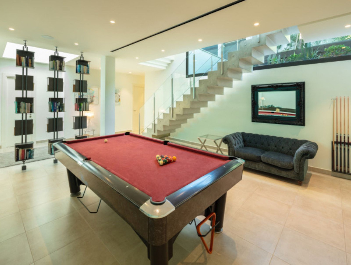 Se vende Villa - Chalet de 7 dormitorios en Costa Del Sol, Málaga, España