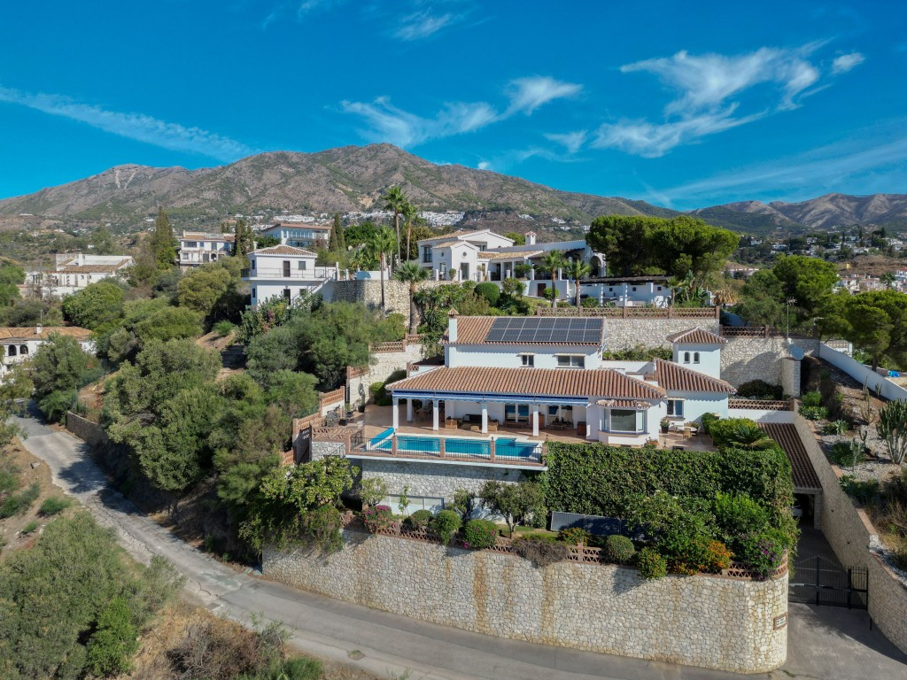 4 Bed Townhouse for sale in Mijas Costa Del Sol, Málaga, Spain