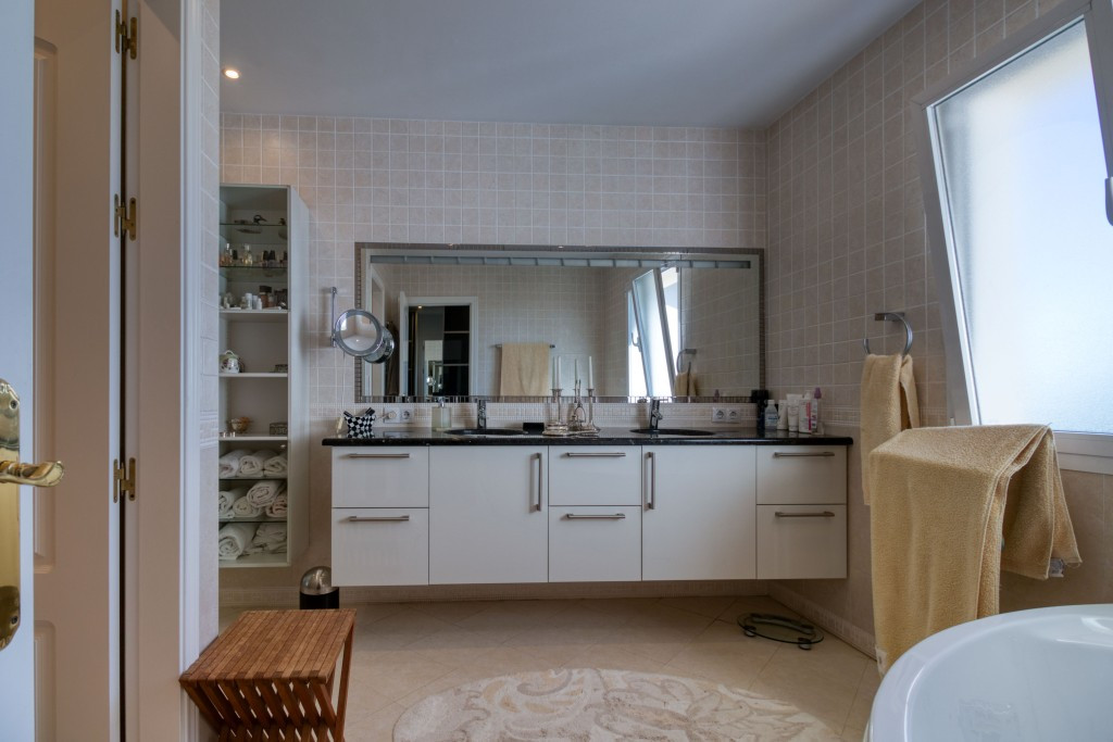 4 Bed Townhouse for sale in Mijas Costa Del Sol, Málaga, Spain