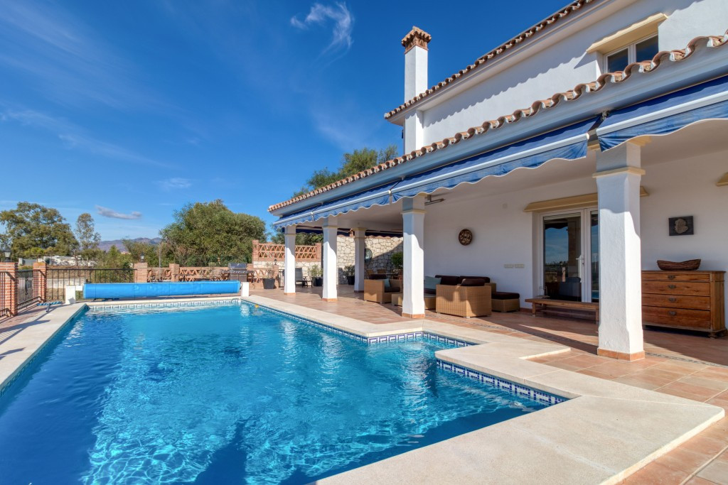 4 Bed Townhouse for sale in Mijas Costa Del Sol, Málaga, Spain
