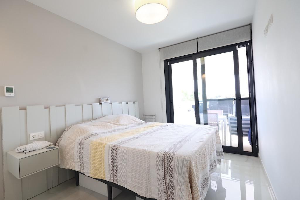 Se vende Apartamento Planta Baja de 2 dormitorios en Costa Blanca, Alicante, España