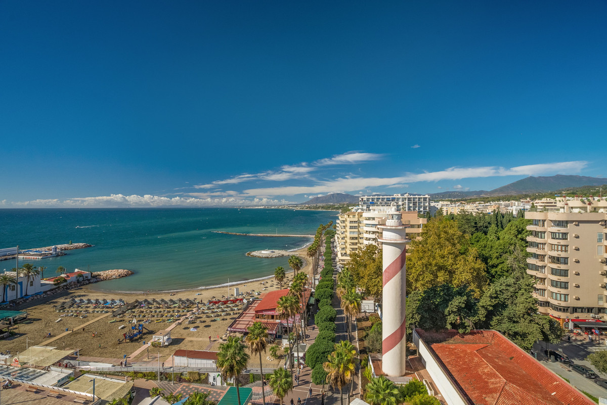 2 Bed Apartment for sale in Marbella Costa Del Sol, Málaga, Spain