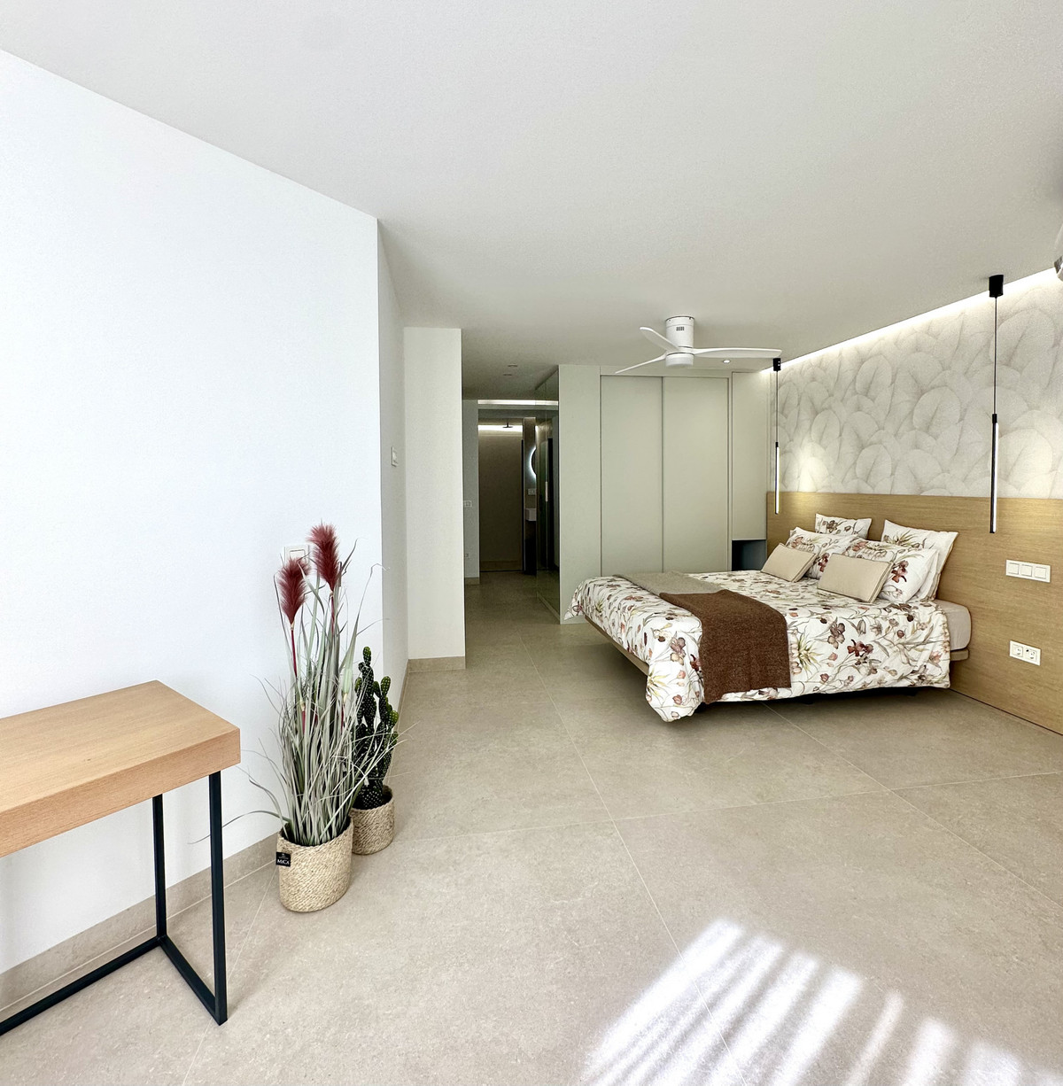 2 Bed Apartment for sale in Marbella Costa Del Sol, Málaga, Spain