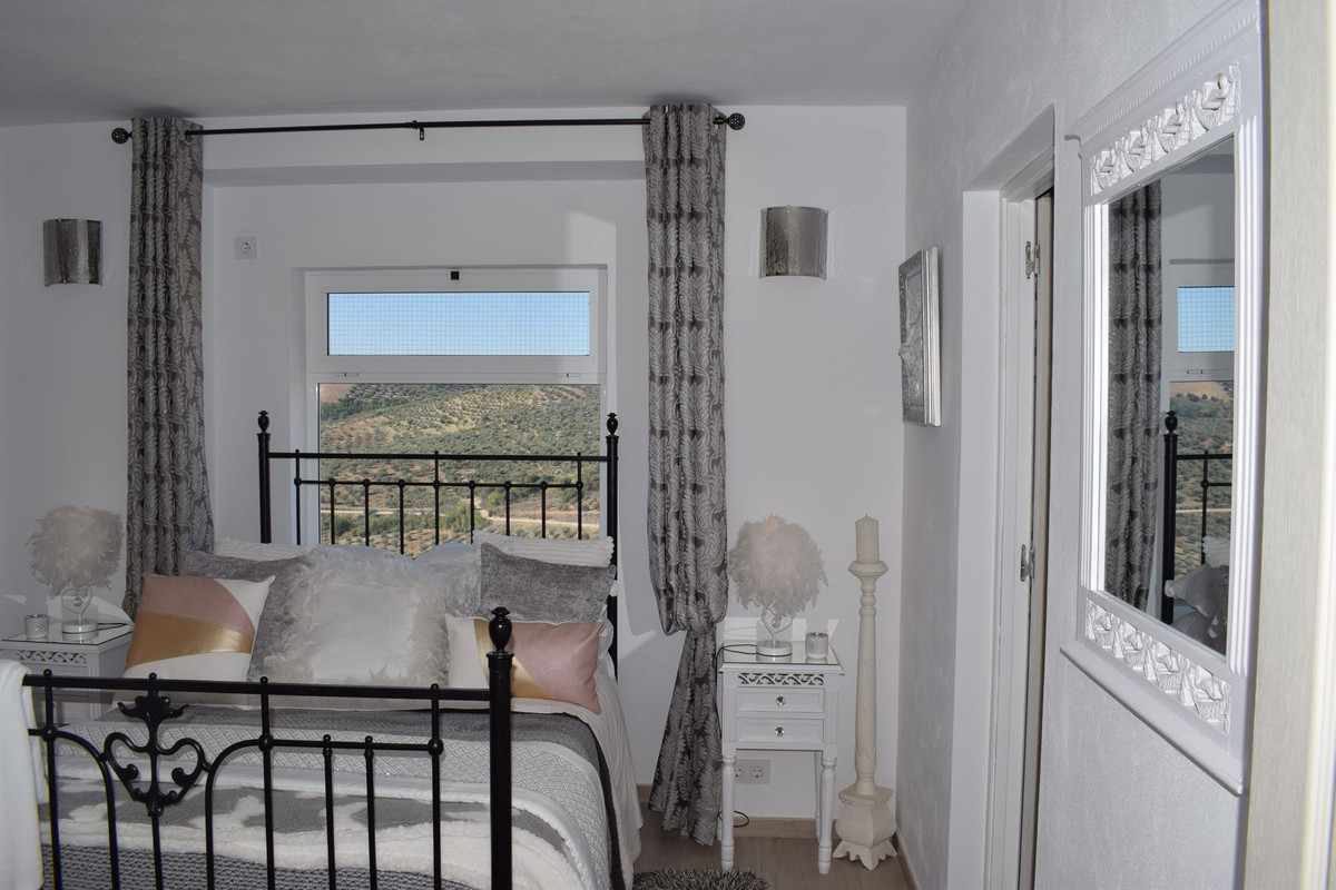 10 Bed Townhouse for sale in Ronda Costa Del Sol, Málaga, Spain