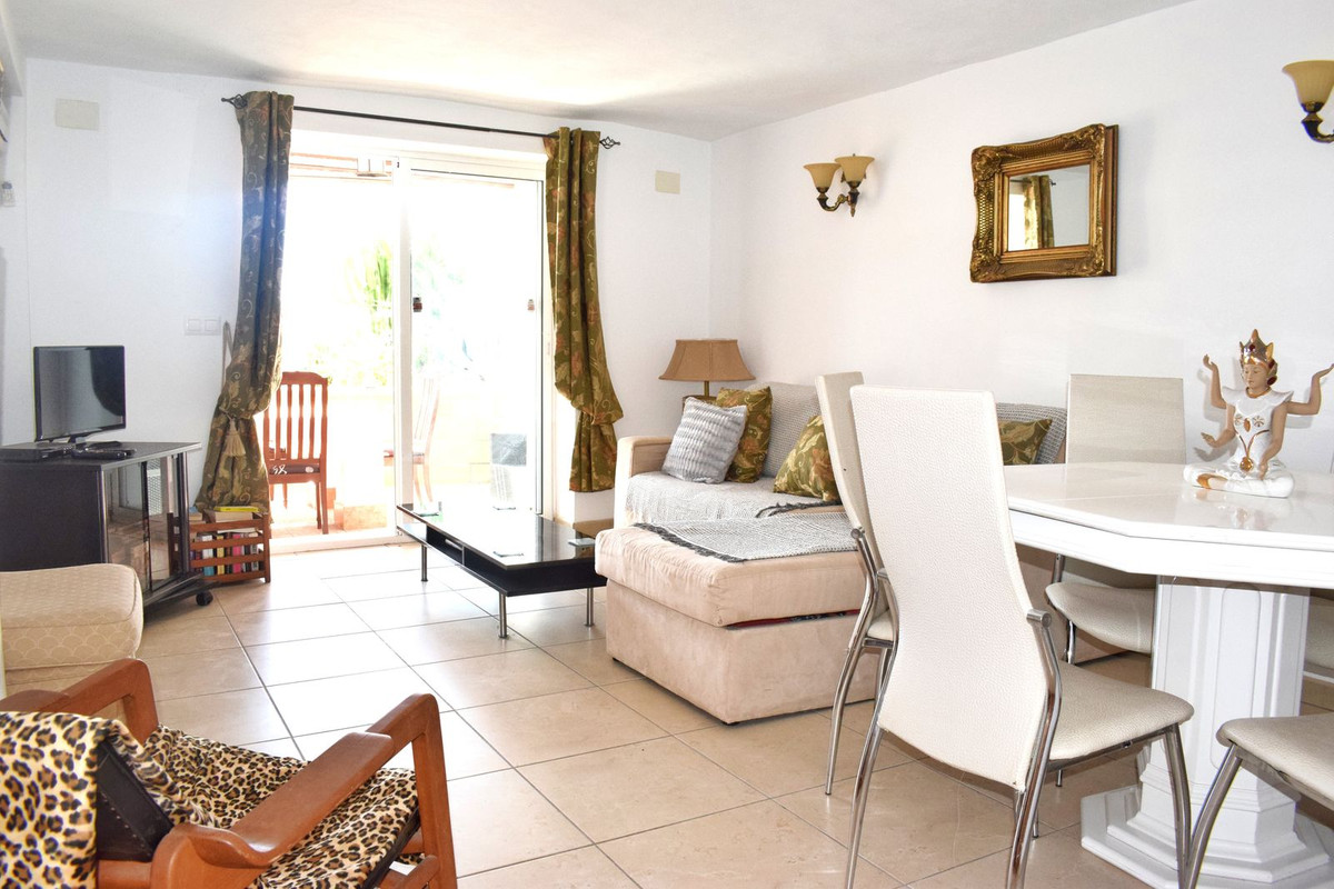 10 Bed Townhouse for sale in Ronda Costa Del Sol, Málaga, Spain