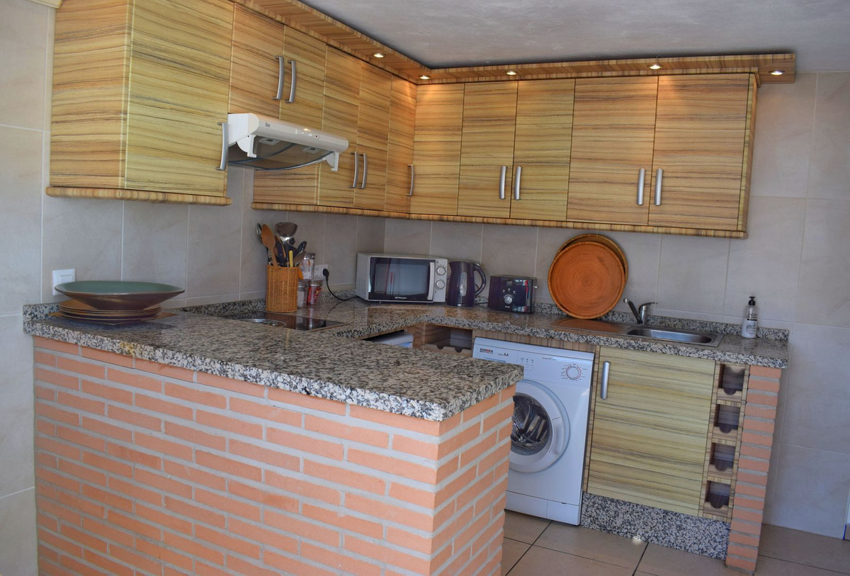 10 Bed Townhouse for sale in Ronda Costa Del Sol, Málaga, Spain