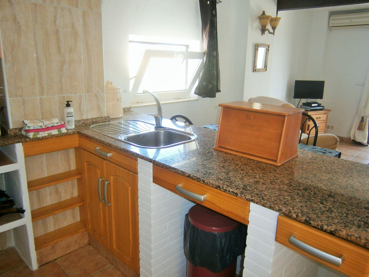 10 Bed Townhouse for sale in Ronda Costa Del Sol, Málaga, Spain