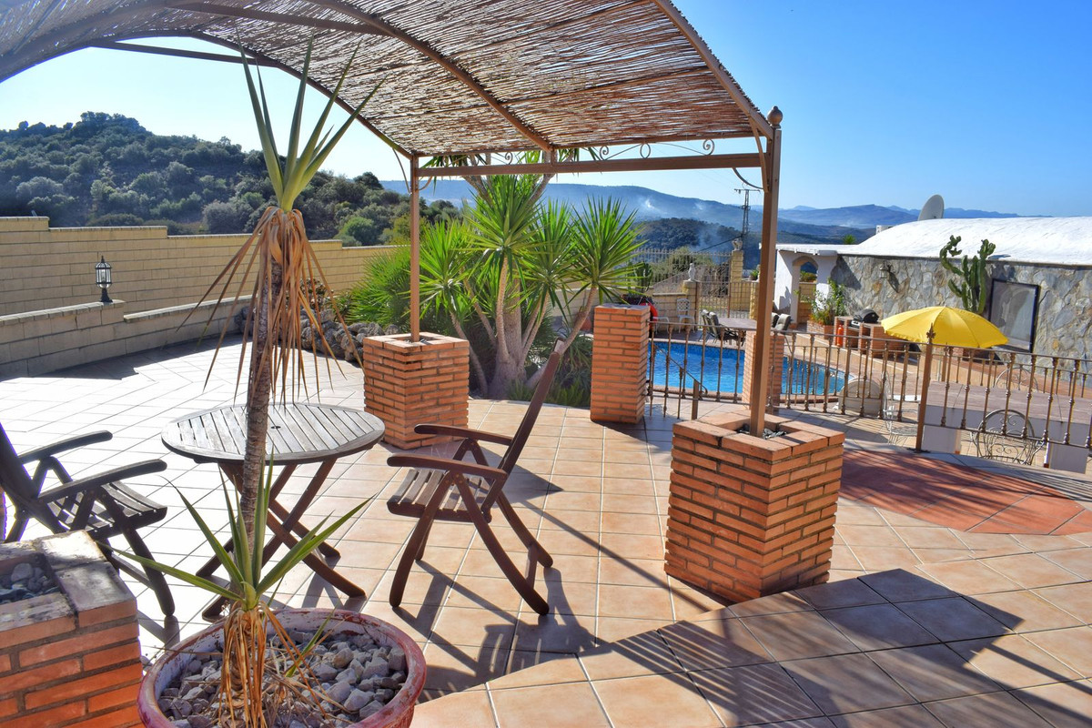 10 Bed Townhouse for sale in Ronda Costa Del Sol, Málaga, Spain