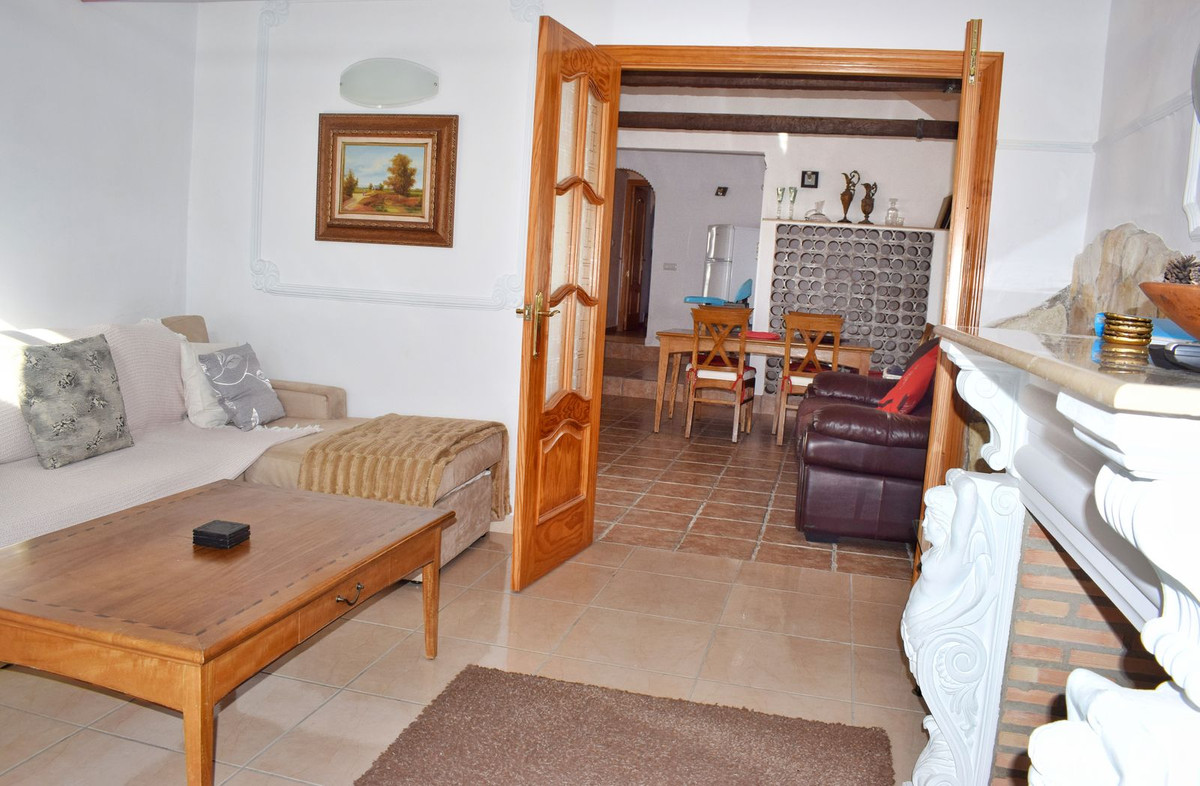 10 Bed Townhouse for sale in Ronda Costa Del Sol, Málaga, Spain