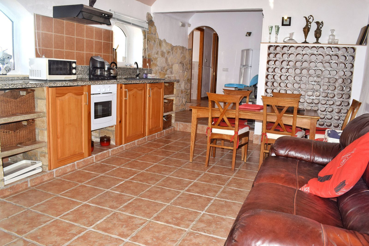 10 Bed Townhouse for sale in Ronda Costa Del Sol, Málaga, Spain
