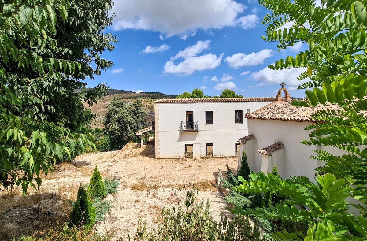 13 Bed Townhouse for sale in Muro De Alcoy Costa Blanca, Alicante, Spain