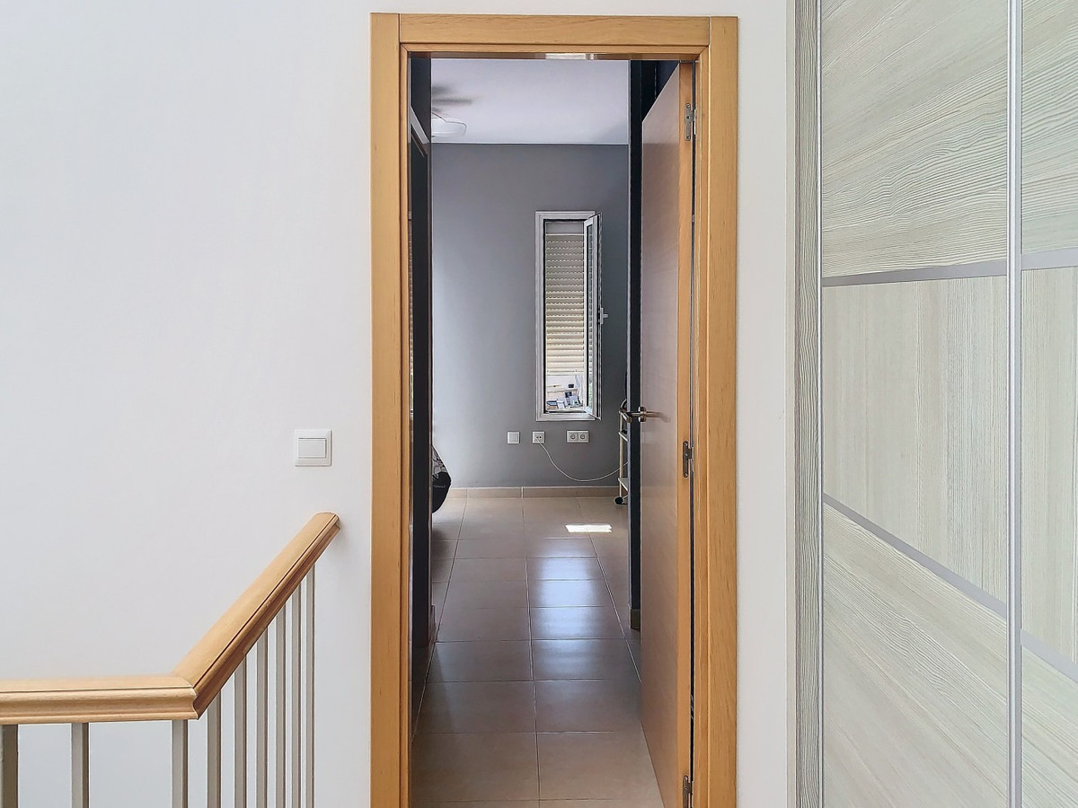 2 Bed Townhouse for sale in Valleniza Costa Del Sol East, Málaga, Spain