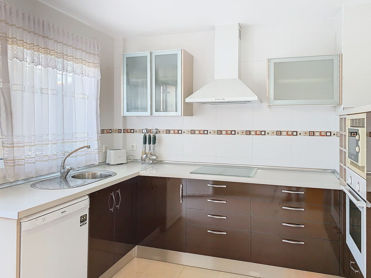 2 Bed Townhouse for sale in Valleniza Costa Del Sol East, Málaga, Spain