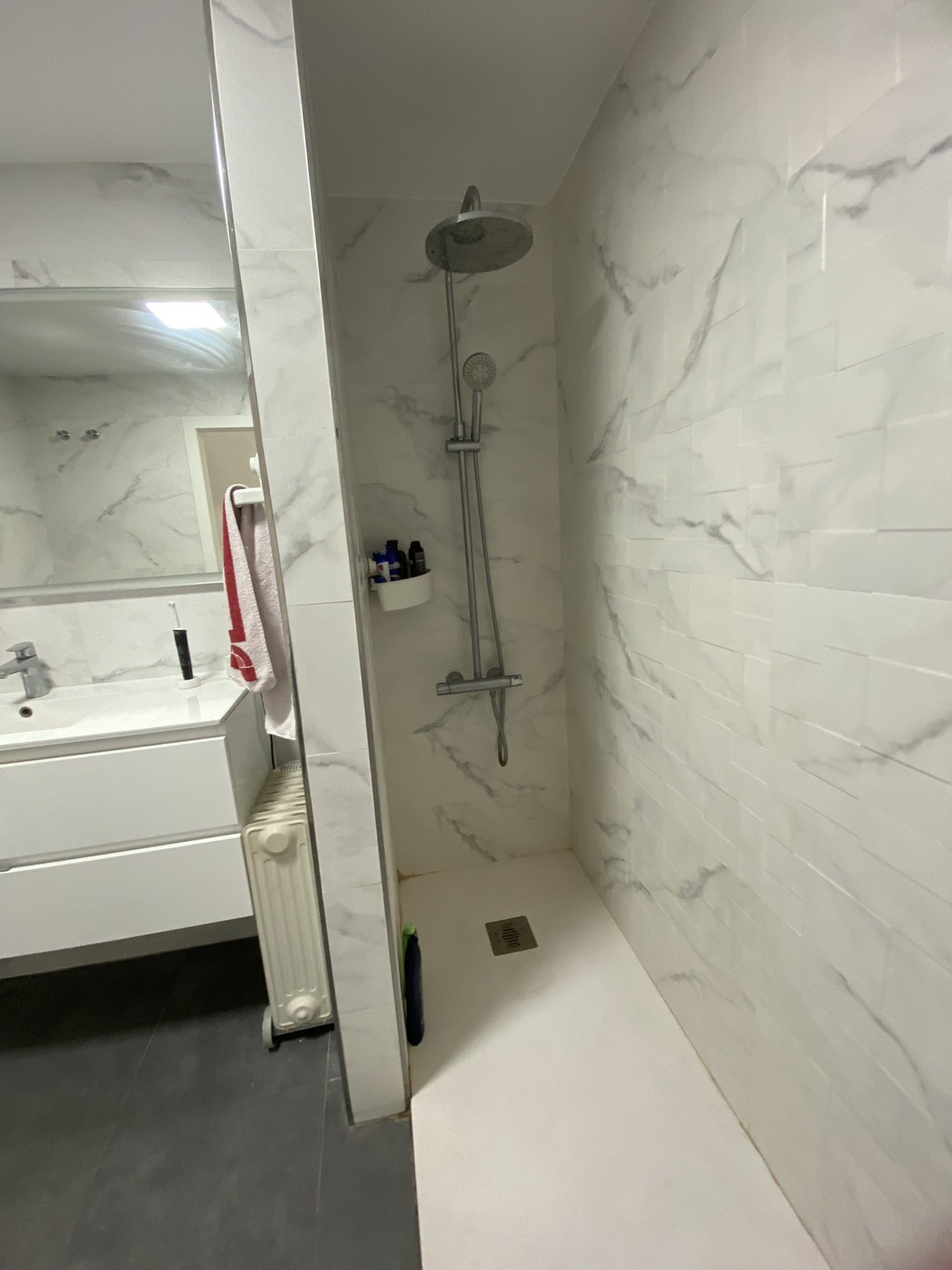 3 Bed Apartment for sale in Fuengirola Costa Del Sol, Málaga, Spain