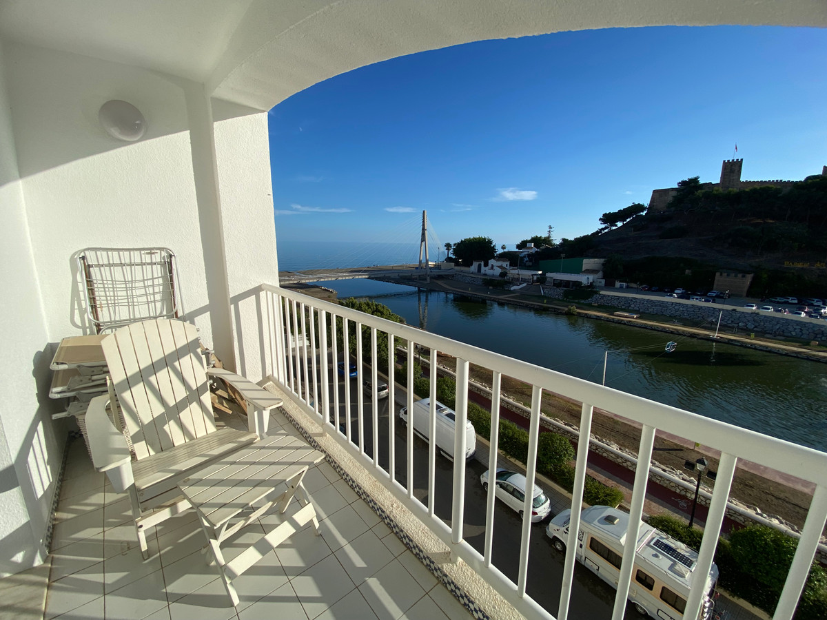 3 Bed Apartment for sale in Fuengirola Costa Del Sol, Málaga, Spain