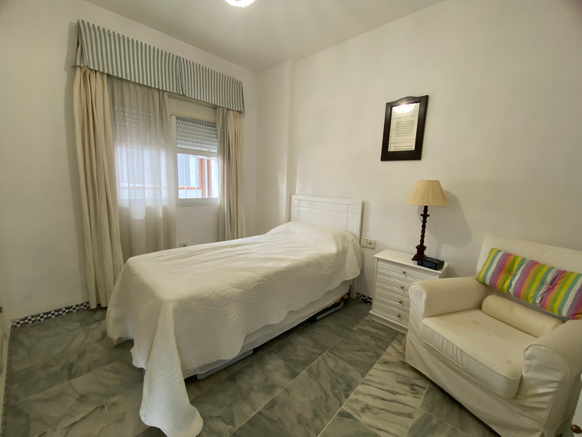 3 Bed Apartment for sale in Fuengirola Costa Del Sol, Málaga, Spain