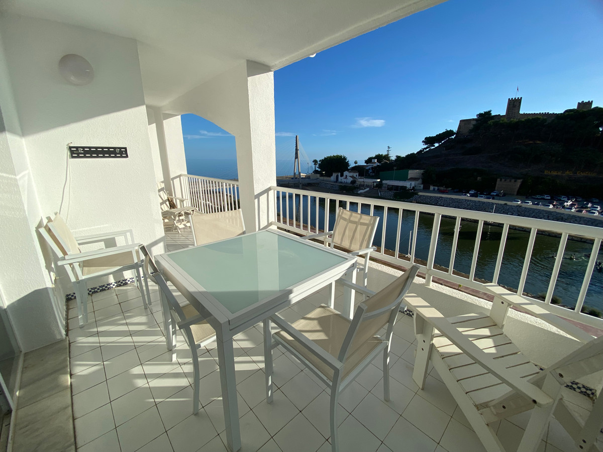 3 Bed Apartment for sale in Fuengirola Costa Del Sol, Málaga, Spain