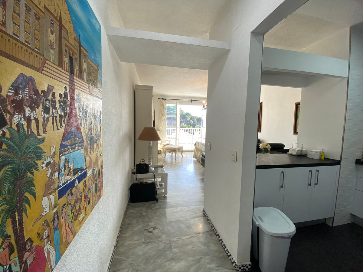 3 Bed Apartment for sale in Fuengirola Costa Del Sol, Málaga, Spain