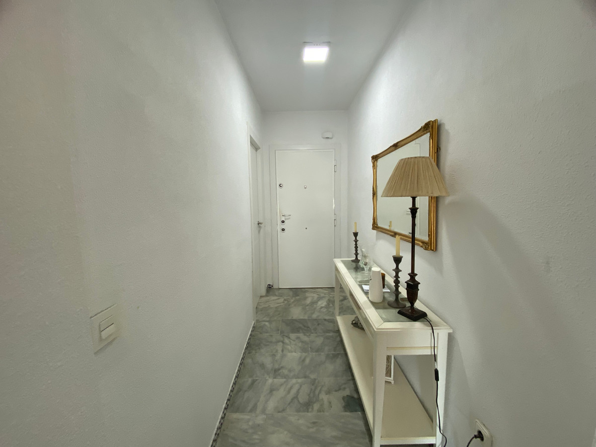 3 Bed Apartment for sale in Fuengirola Costa Del Sol, Málaga, Spain
