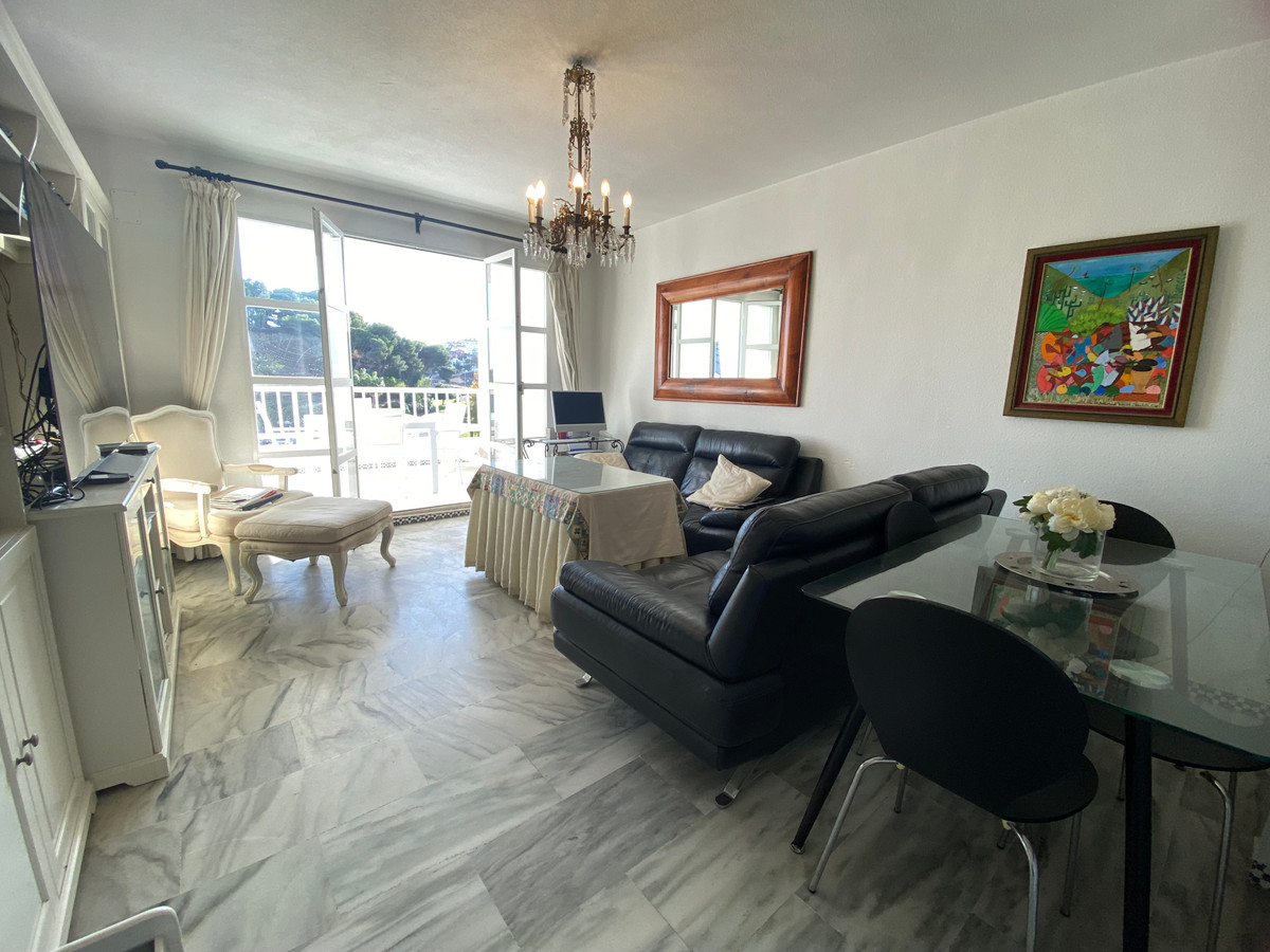 3 Bed Apartment for sale in Fuengirola Costa Del Sol, Málaga, Spain