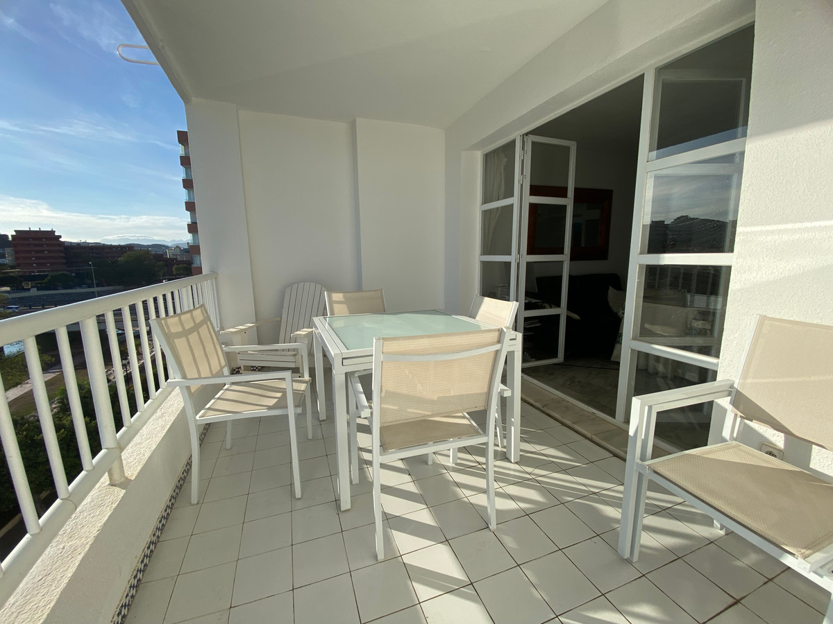 3 Bed Apartment for sale in Fuengirola Costa Del Sol, Málaga, Spain