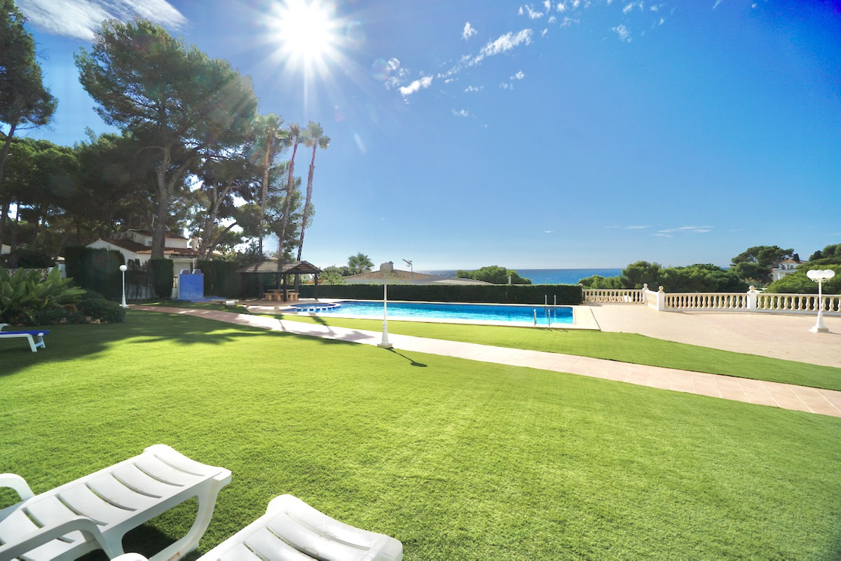Se vende Apartamento Planta Baja de 2 dormitorios en Costa Blanca, Alicante, España