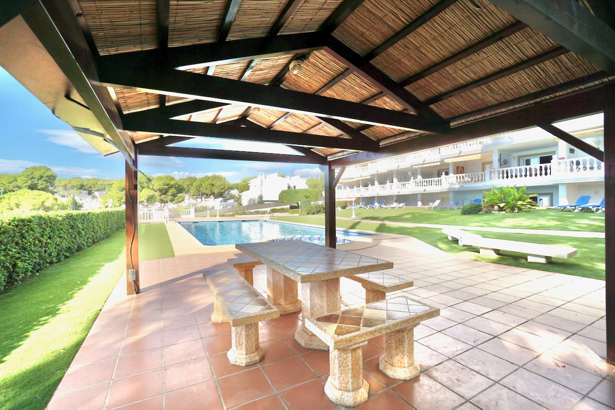 Se vende Apartamento Planta Baja de 2 dormitorios en Costa Blanca, Alicante, España
