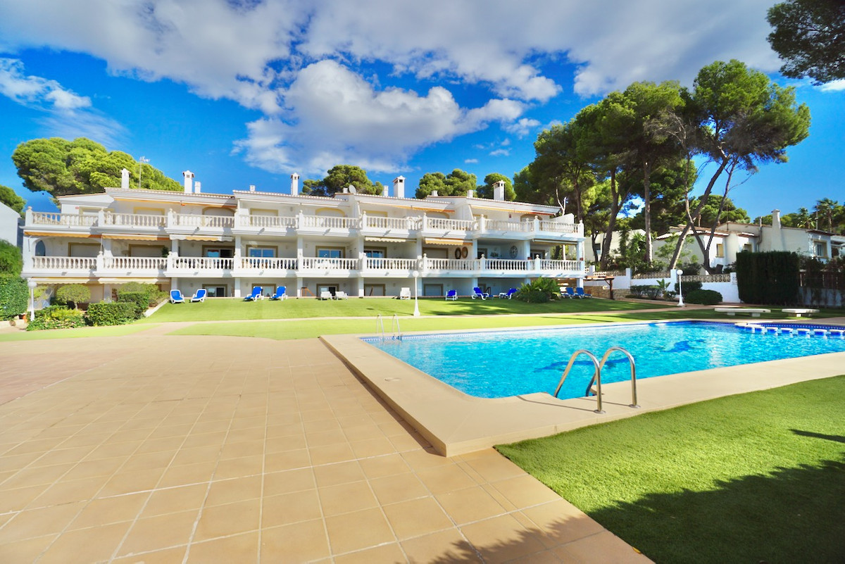 Se vende Apartamento Planta Baja de 2 dormitorios en Costa Blanca, Alicante, España